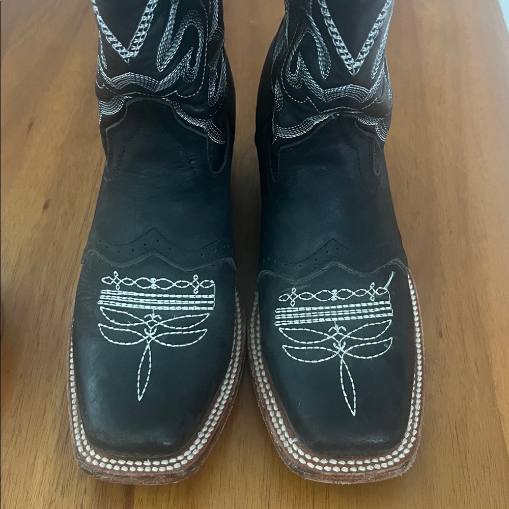 Innovation Black Western Boots